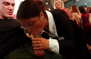Watch Video Gang Bang Oralsex und Sperma im Gesicht für bekleidete Hikaru-Mehr bei Slurpjp com auf sex mit reifen frauen der kostenlosen Pornoseite, der Heimat von kostenlosen Азиатки Porno-Videos und Японки Sex-Filmen online.