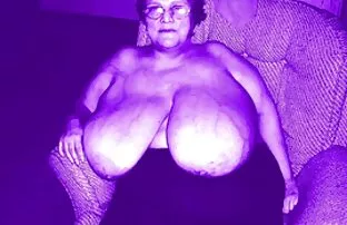 Watch video BREEDMERAW Haarige Sub-Nick-Loch Angekettet, Um Roh Ficken Schwanz auf porno-site, home of free reife frauen video Без презерватива porno-videos und Фетиш sex movies online.